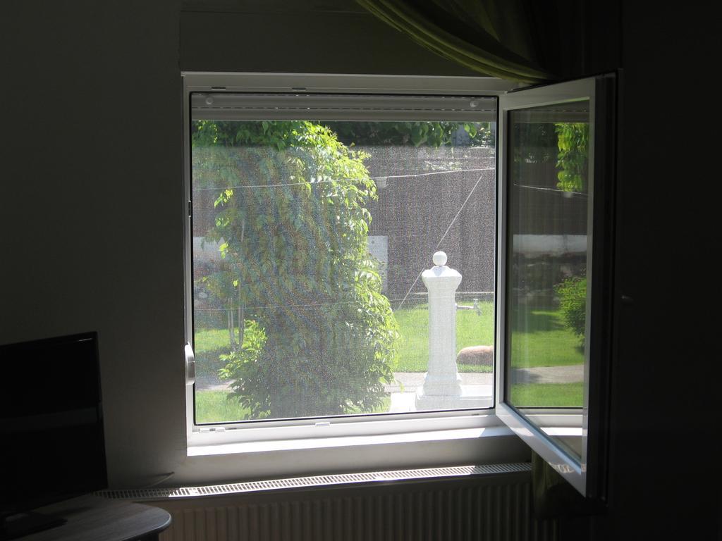 Green Apartment โนวีซาด ภายนอก รูปภาพ
